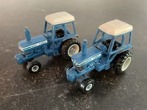 Lotto trattore pressofuso ERTL blu Ford TW-20 vintage scala 1:64 - Foto 1 di 21