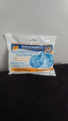 Paquete de 3 cartuchos de filtro de repuesto de carbón activado Drinkwell Pet Fountain Foto 1 de 2