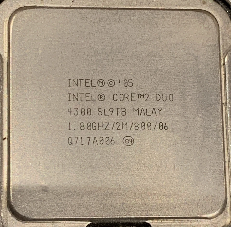 Intel Core 2 Duo Processor E4300 (2M Cache, 1.80 GHz, 800 MHz FSB) SL9TB - Image 1 of 1