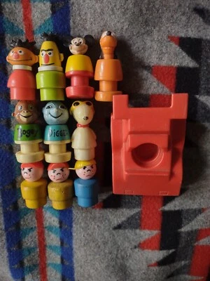 Lote De Colección Fisher Price Little People X 10 Años 70 Snoopy Plaza Sésamo Camisa Cuentos Foto 1 de 4