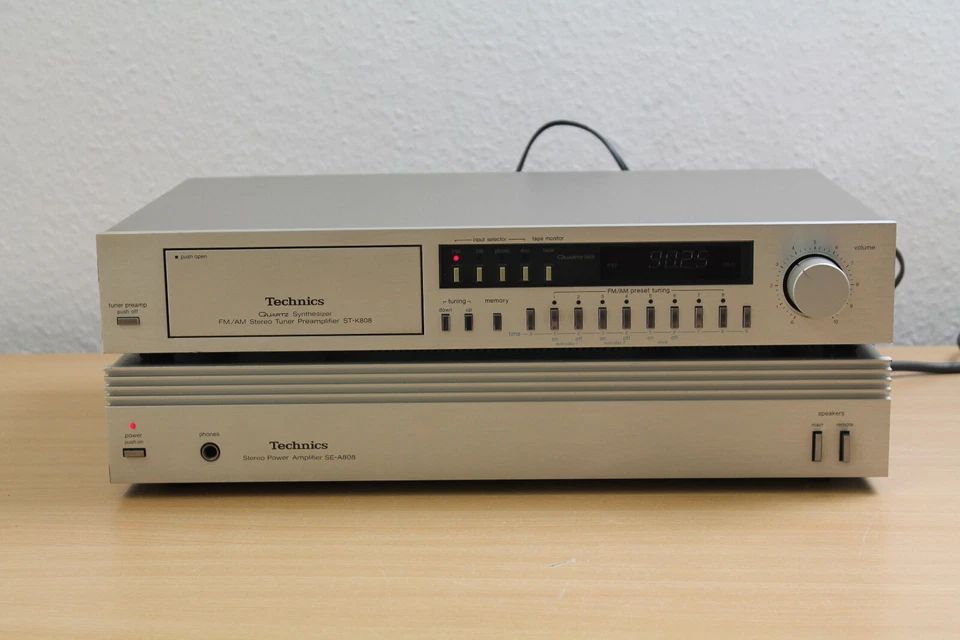 Technics SE-A808 Power Endstufe Amplifier mit Preamplifier ST-K808 - Bild 1 von 4