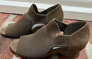 Eileen Fisher Wink Slip-On Stretch Knit Leather Sandals Womens Size 7 - Picture 1 of 9