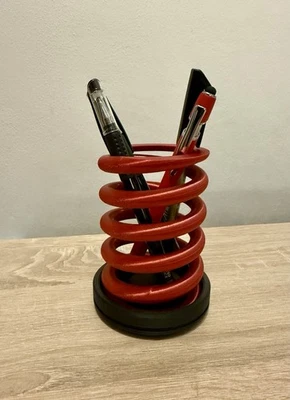 Stiftehalter Fahrwerksfeder Becher für Schreibtisch und Büro - Bild 1 von 2