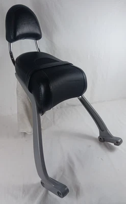 ASIENTO VERTICAL HARLEY ROCKER C FXCW PASAJERO PASAJERO 53996-08 52959-08 52804-08 Foto 1 de 4