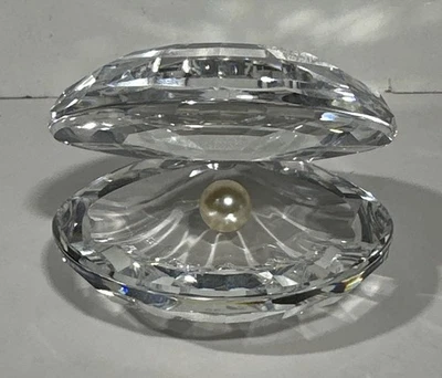 Swarovski Crystal Small Open Clam Oyster Shell Figurine With Pearl - Image 1 of 4