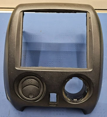 00-05 Mitsubishi Eclipse painel central rádio display estéreo acabamento painel moldura preto - Imagem 1 de 4