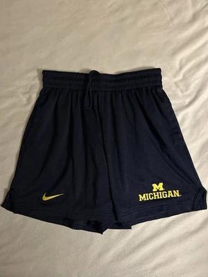 Bermuda de futebol Michigan Wolverines juvenil masculina grande Nike casa grande UM GO AZUL - Imagem 1 de 4