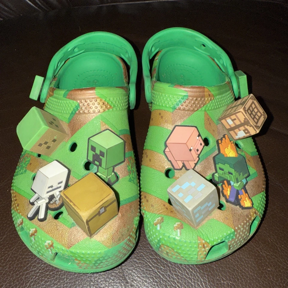 Minecraft Crocs Clásico Zueco Juvenil 12 Verde Zapatos de Jugador con Dijes Foto 1 de 4