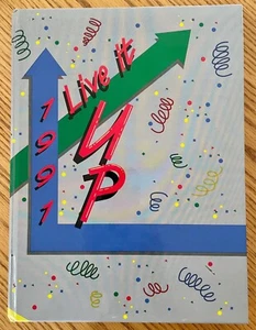Mazama High School in Klamath Falls, OR 1991 91 VALHALLA Annuario Vol 12 - Foto 1 di 1