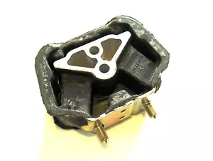 Original GM REAR GEARBOX MOUNT MOUNTING 90473852 - Picture 1 of 6