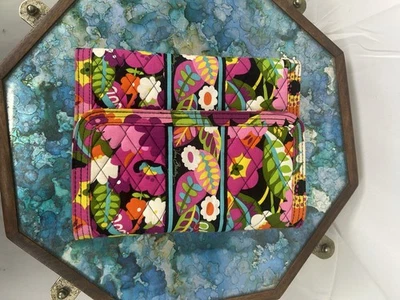 Vera Bradley Floral Quilted Women's Makeup Bag with multiple compartments - Image 1 of 4