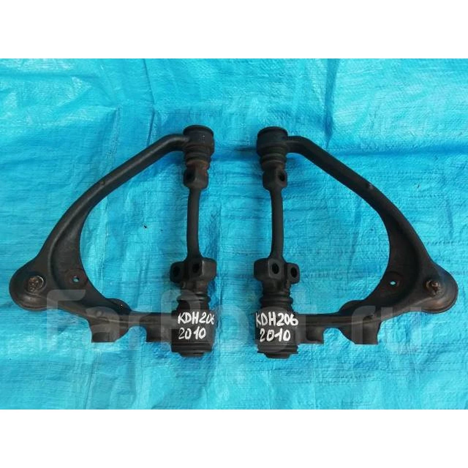 TOYOTA / подлинный OEM / 200 Hiace передний рычаг подвески левый и правый комплект - Изображение 1 из 2