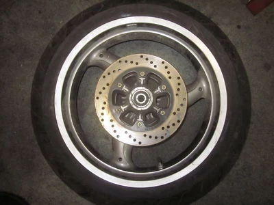 Ducati 1999 M900 M750 750SS rear wheel 4.5x17" - Imagem 1 de 3