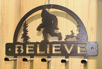 BIGFOOT Key Holder 5 Hooks Wall Hanger Rack BELIEVE Keyholder Plasma Metal Art - Image 1 of 4