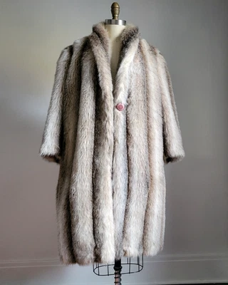 VTG LILLI ANN SAN FRANCISCO FAUX COYOTE FUR LONG COAT Excellent Condition - Image 1 of 4