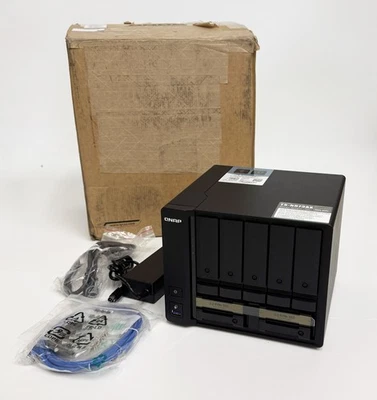 QNAP ‎TS-H973AX-32G 9-Bay QuTS Hero NAS with 10GbE/2.5GbE Connectivity - Image 1 of 2