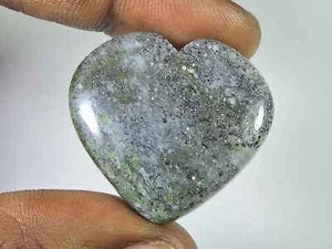 48Cts. Piedra solar negra natural corazón cristal cabujón piedra preciosa suelta 30X32MM J020 - Imagen 1 de 9