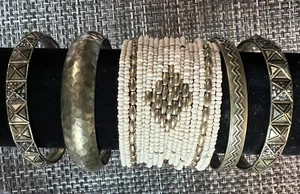 Lot Of 5 Piece Bronze Tone & White Beaded Wrap Bangle Cuff Bracelet Jewelry C23 - Picture 1 of 4