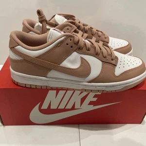 Size 10 - Nike Dunk Low Rose Whisper White/Rose DD15031-118 - Picture 1 of 5
