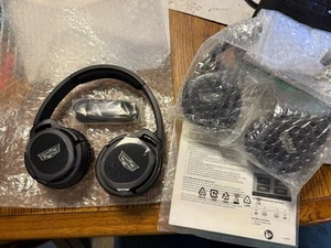 2021-2025 Cadillac CT4 Seat Mounted DVD Entertainment Bluetooth Headphones Set - Picture 1 of 5
