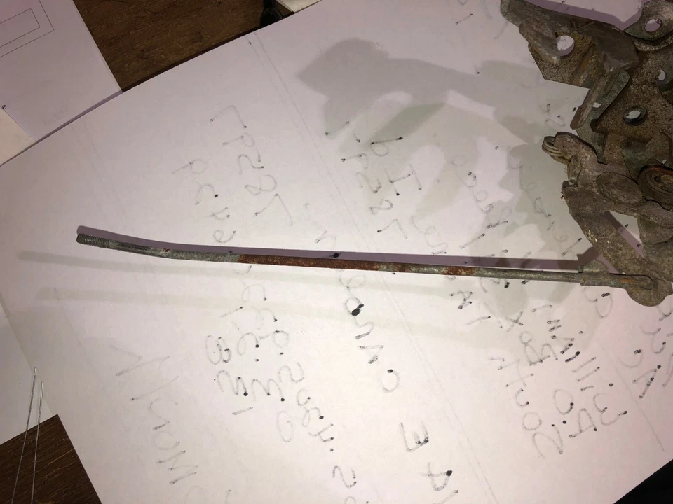 VW ESCARABAJO VOLKSWAGEN 68-1979 CONVERTIBLE O SEDÁN HORIZONTAL CERRADURA PUERTA TIRADOR BARRA Foto 1 de 4