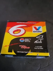 MARK MARTIN 1/64 #6 1998 2 car Set Valvoline NASCAR RACING CHAMPIONS EAGLE ONE - Picture 1 of 7