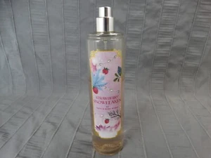 Bath & Body Works Strawberry Snowflake Body Mist Spray 8 Fl.oz. 60% Full - Picture 1 of 4