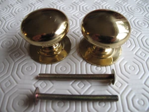 Two 38mm dia. polished solid brass vintage cupboard door / drawer knob handles. - Picture 1 of 7