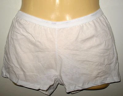 FRUIT OF THE LOOM - NEW - WHITE - 100% COTTON- BOY SHORTS PANTY - SIZE 5 - Image 1 of 2
