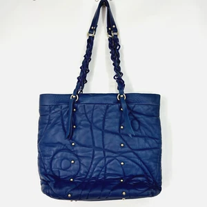 Borsa tote Stuart Weitzman collezione pelle blu navy trapuntata tono oro ferramenta - Foto 1 di 14