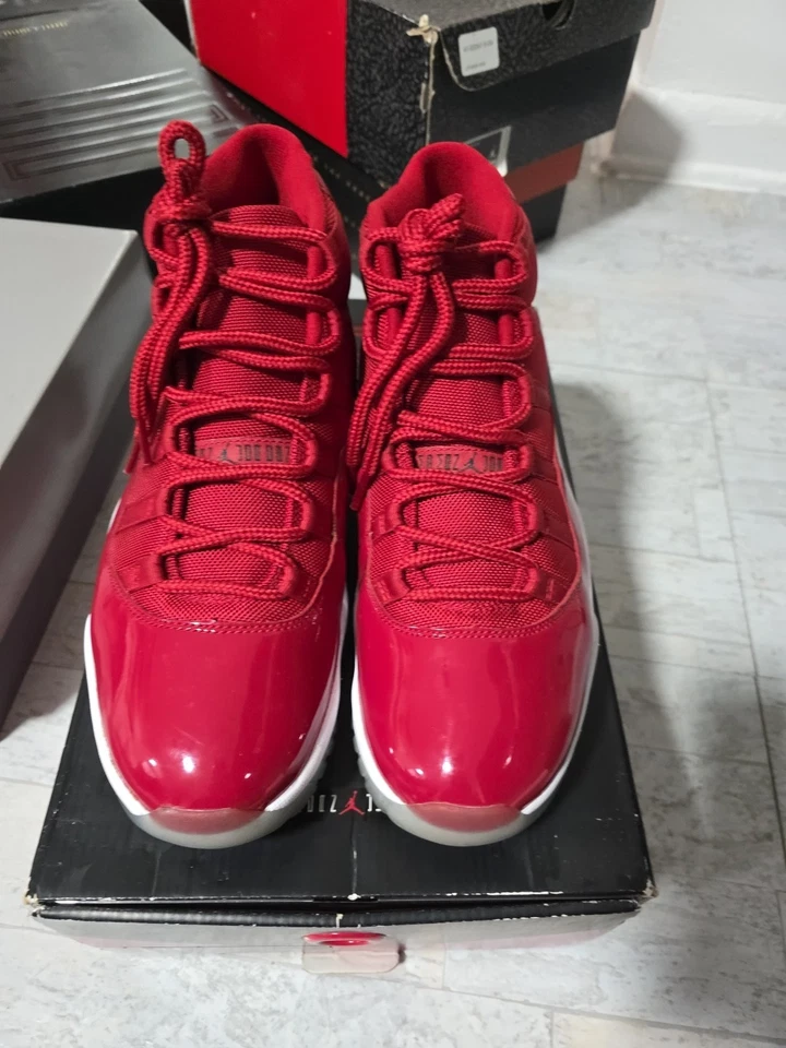 Talla 11 - Jordan 11 Retro Alto Ganar Como '96 Foto 1 de 4