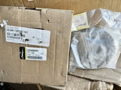 NEW AGCO Challenger Spur Gear 40 Tine 4266089m1 NIB from distributor ** - Image 1 of 2