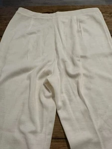 Vintage 1980's Women's Soft White Polyester Blend Pleated Pants - Missing Tag - Picture 1 of 4