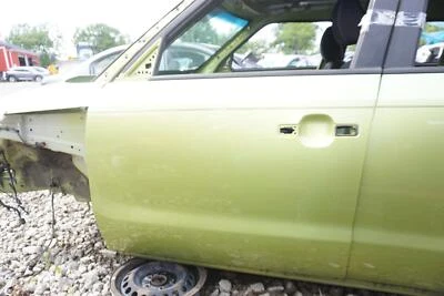 2014-2019 Kia Soul Left Front Left Driver Door Green Used OEM （76003-B2011） LH - Image 1 of 4