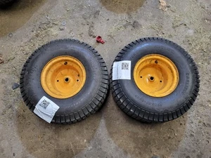 PAR de neumáticos traseros para cortacésped Carlisle Turf-Saver 20x8-8 con llantas naranjas - Imagen 1 de 8