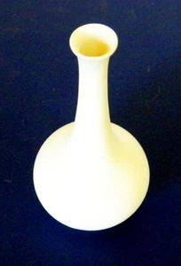 VINTAGE MODERNIST BUD VASE BY ROYAL WORCESTER, ENGLAND  - Picture 1 of 1