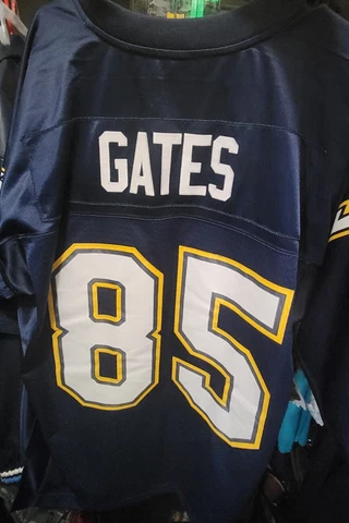 SAN DIEGO ⚡️CHARGERS⚡️JERSEY *ANTONIO GATES 85 (Mint Condition) price is firm💯 Cover