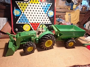 John Deere Front End Loader & Hopper Trailer w/ Rubber Tires Plastic ERTL - Used - Picture 1 of 19