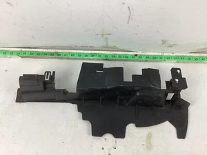 2011 - 2016 Mini Cooper Countryman R60 Left AIR DUCT BAFFLE 51749802687 OEM - Picture 1 of 7