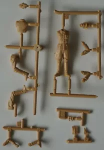 Tamiya 35225 1/35 s.gl.Pkw Steyr Typ 1500A/01 figures only - Picture 1 of 3