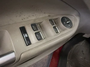 Interruptor de puerta delantera Ford Escape 2013-2019 - Imagen 1 de 1