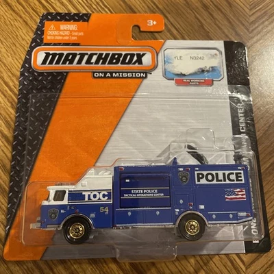Matchbox - Plataformas de trabajo reales / Centro de comando móvil E One - Azul - TOC de policía Foto 1 de 4