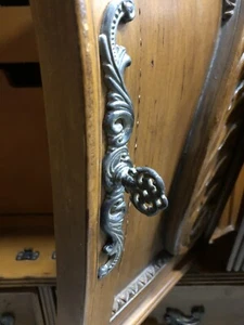 Collezione Europa Door Handle Pull Original Dresser Or Armoire Knob With Plate - Picture 1 of 9