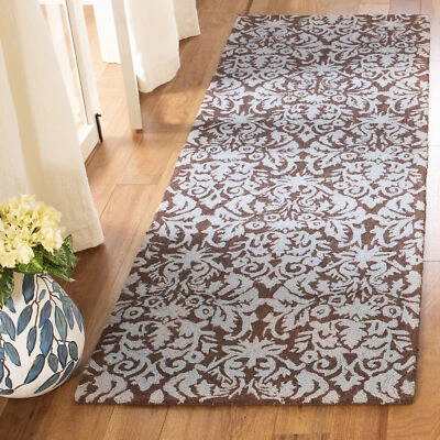 Safavieh Chelsea BROWN / GREY 2'-6" X 6' Runner - HK368B-26 - Image 1 of 3