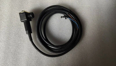 Allen-Bradley  42EF-S1RCA-A2 Ser B RightSight Photoswitch Sensor - Image 1 of 4