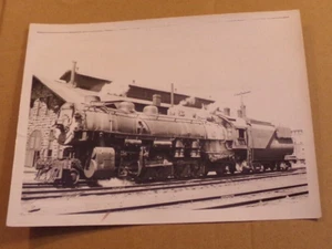 BLACK & WHITE TRAIN PHOTO - 5X7" - UNION PACIFIC ENGINE #5019 SMALL CREASES - Picture 1 of 2