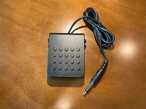 Electronic Keyboard Sustain / Volume Pedal - Picture 1 of 2
