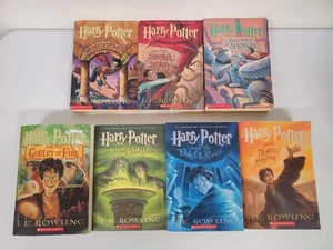 Harry Potter The Complete Series Paperback Books 1-7 Lot Set - 1 2 3 4 5 6 7 - Picture 1 of 19