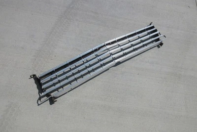 1963 Chevy II Nova GRILL WITH BRACKETS SS Foto 1 de 4