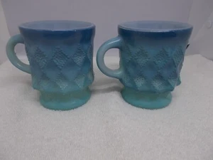 Paar Anchor Hocking Fire King blau ombre Tassen Kimberly Rautenmuster #3 - Bild 1 von 4